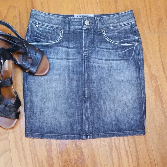Guess Dresses & Skirts - Guess denim skirt